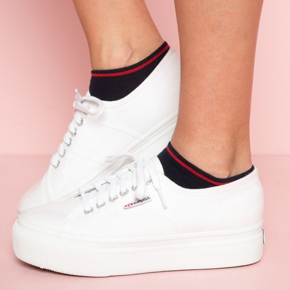 Brandy Melville Accessories - NWT Brandy Melville Navy & Red Stripe Ankle Socks